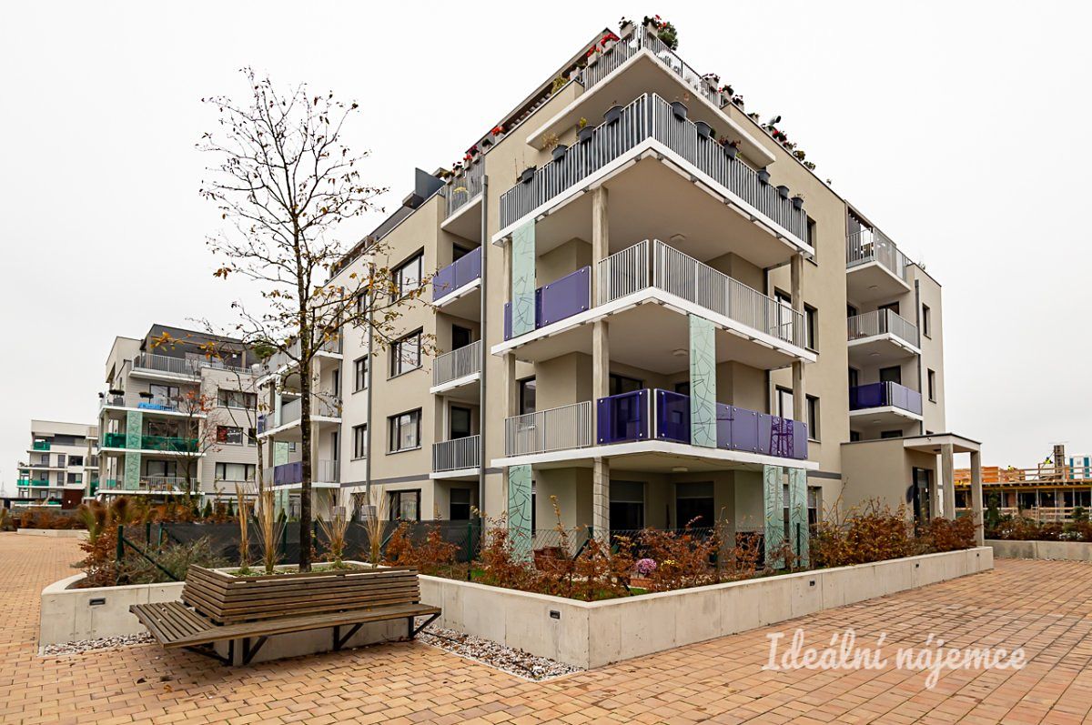 Pronájem bytu 3+kk 83 m²