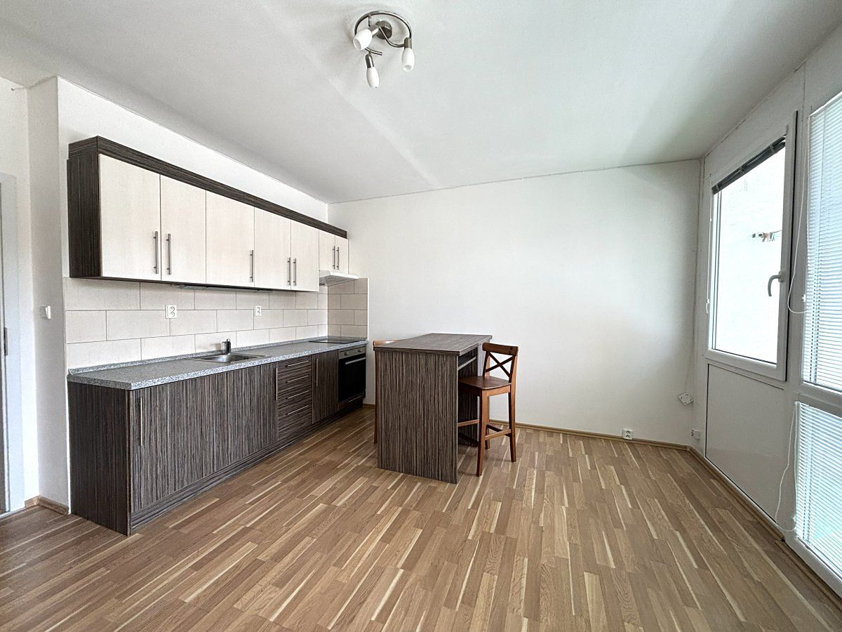 Pronájem bytu 1+kk 27 m²