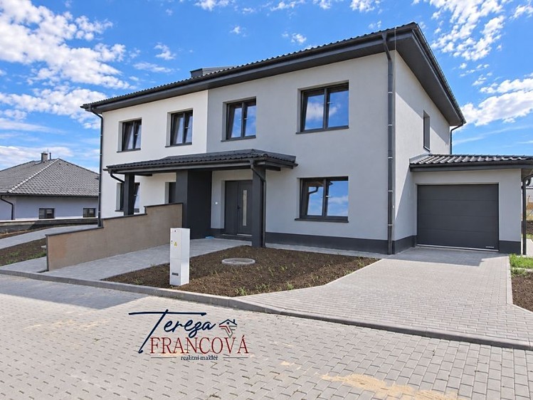 Haus zum Kauf, 153 m² (1 von 48)