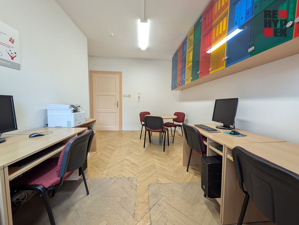 Pronájem kanceláře 14 m² – fotografie 3