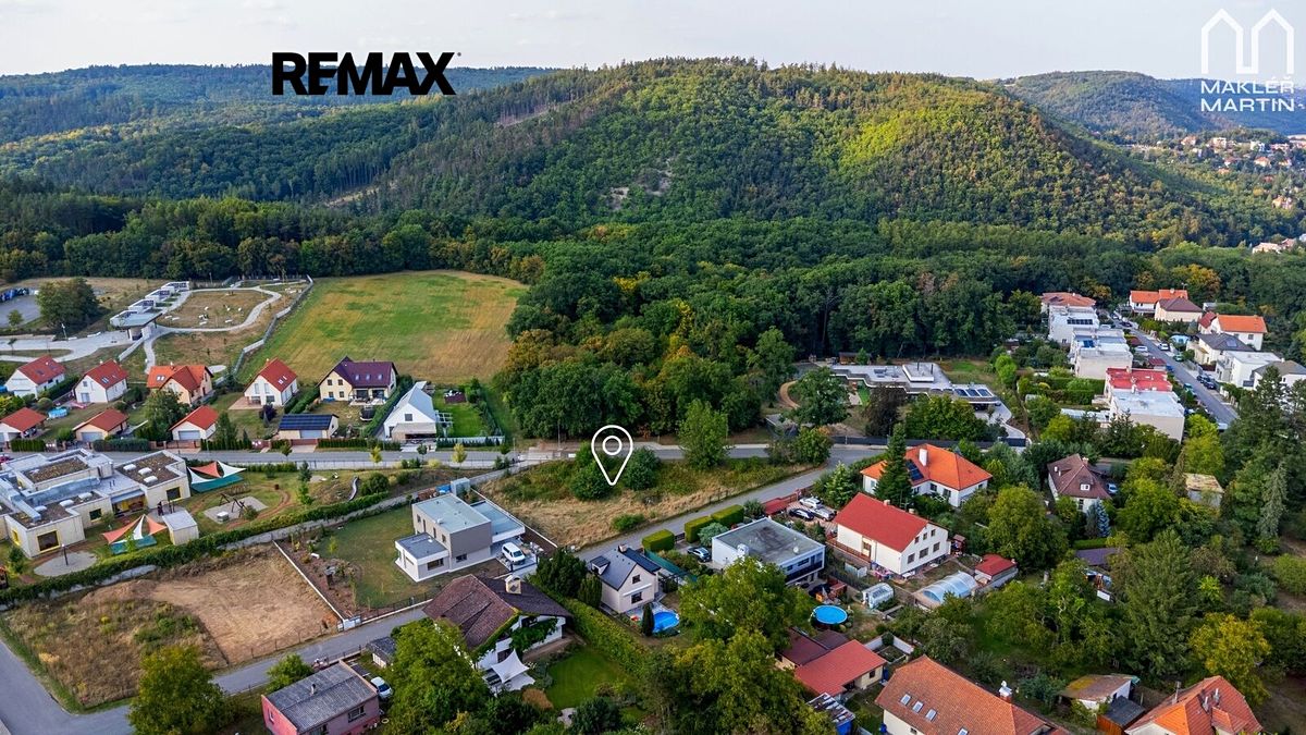 Prodej stavebního pozemku 1380 m² – fotografie 4