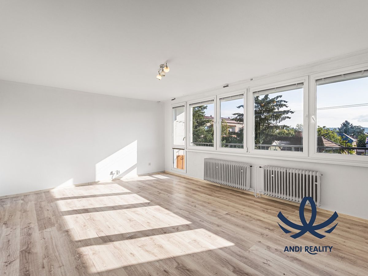 Pronájem bytu 3+1 72 m² – fotografie 2