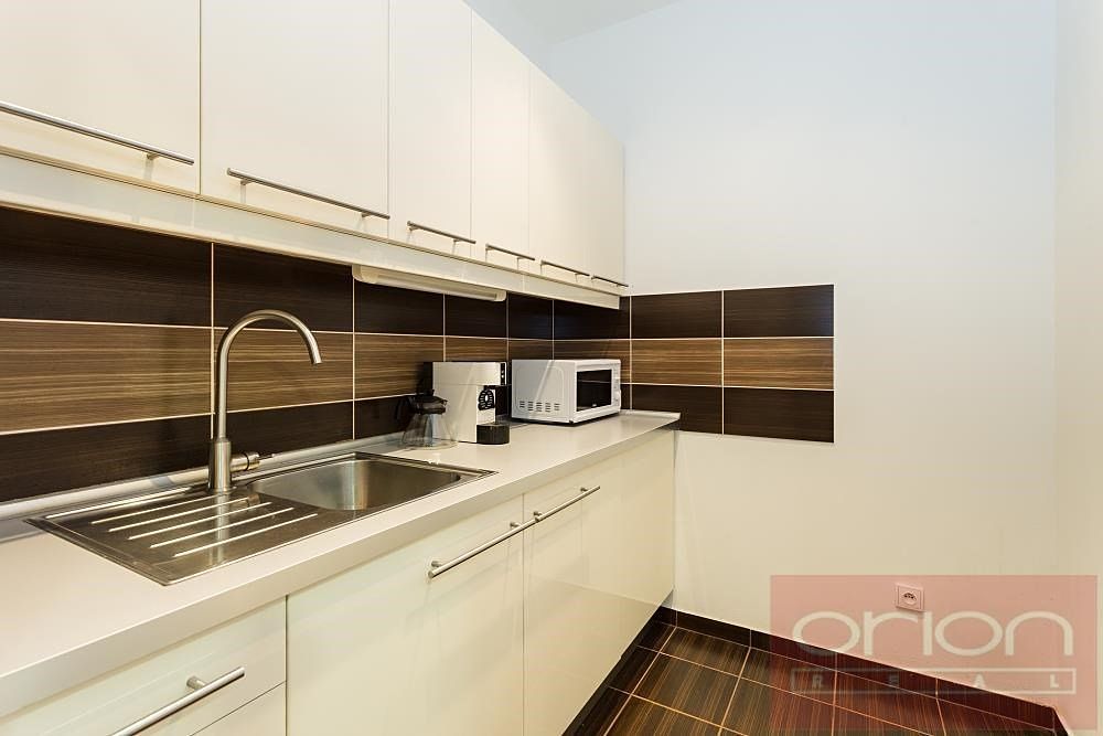 Pronájem kanceláře 38 m² – fotografie 5