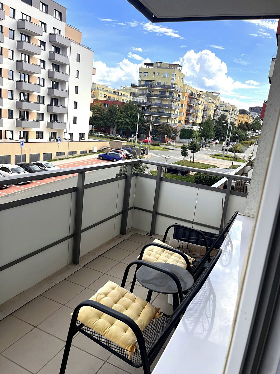 Pronájem bytu 3+kk 70 m² – fotografie 4
