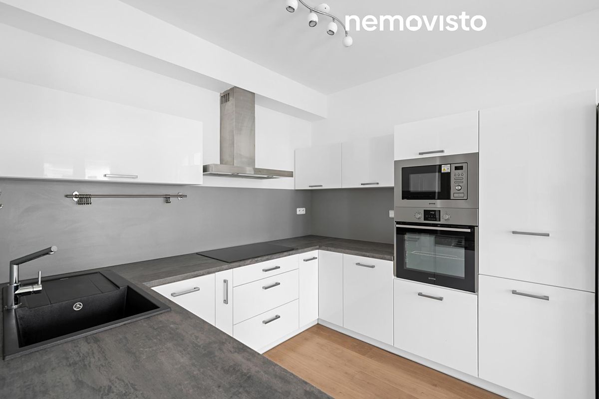 Pronájem bytu 4+kk 113 m² – fotografie 4