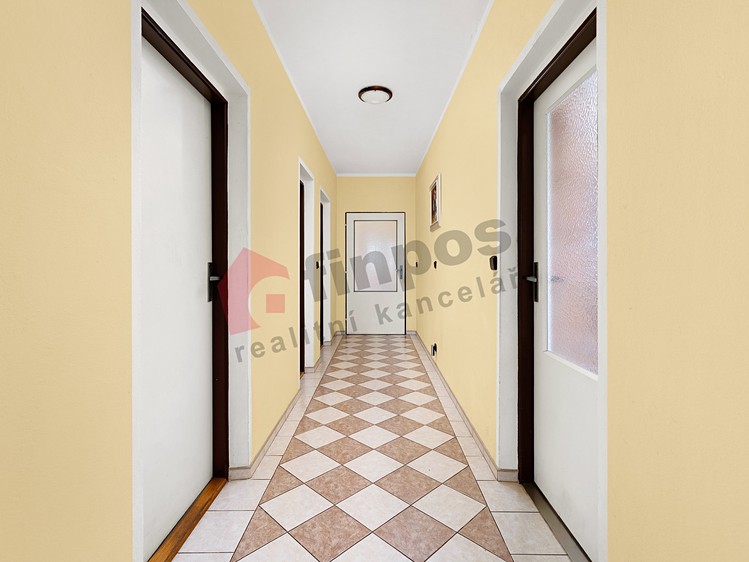 Prodej komerčního prostoru, 347 m² (26 z 30)