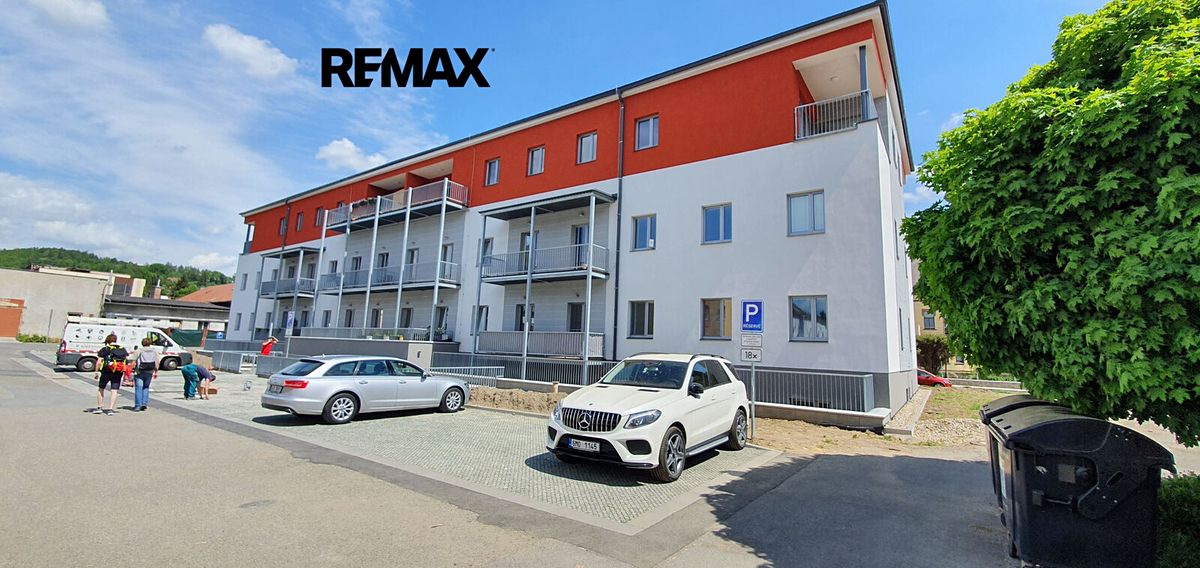 Pronájem bytu 2+kk 42 m² – fotografie 2