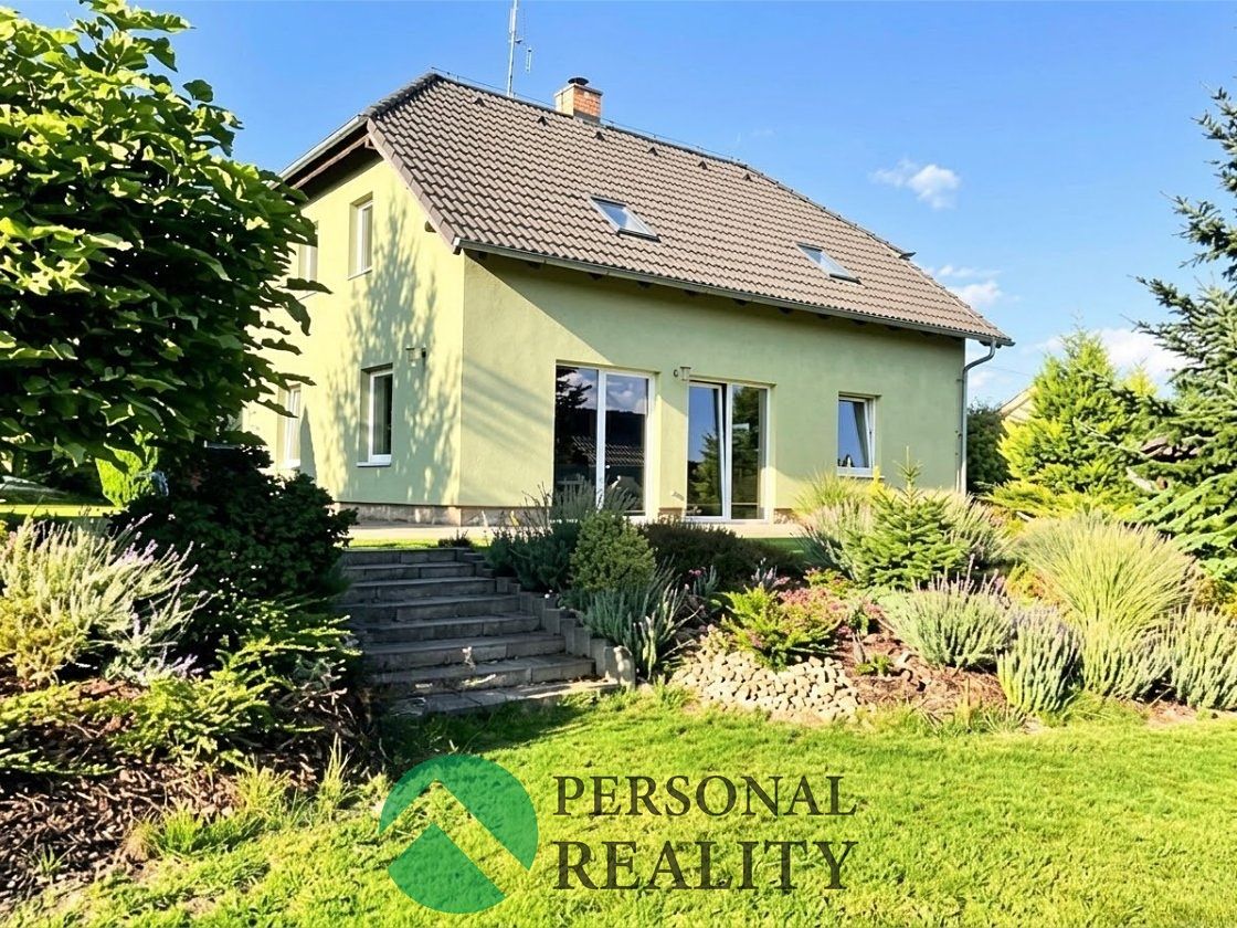 Prodej rodinného domu 154 m², pozemek 794 m²