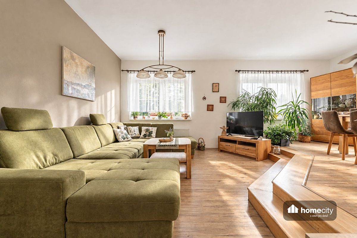 Pronájem bytu 3+kk 94 m²