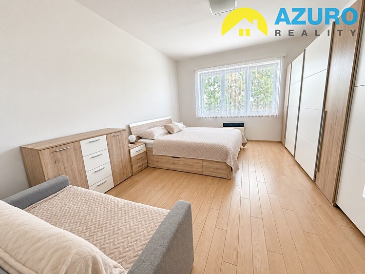 Pronájem bytu 3+kk, 89 m² (10 z 15)