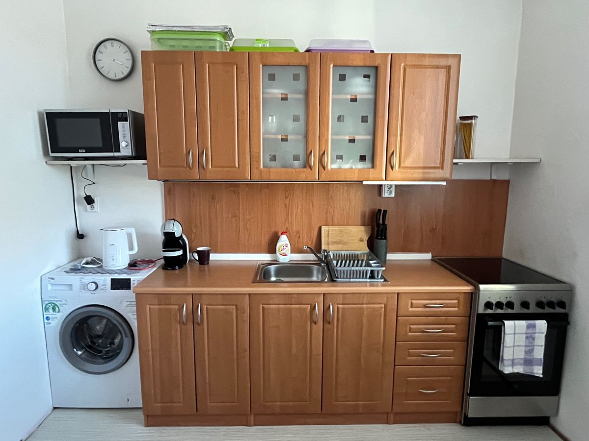 Pronájem bytu 1+1 35 m² – fotografie 2