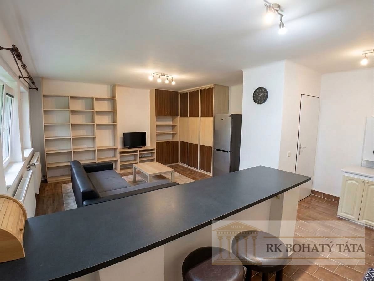 Pronájem rodinného domu 110 m², pozemek 848 m² – fotografie 4