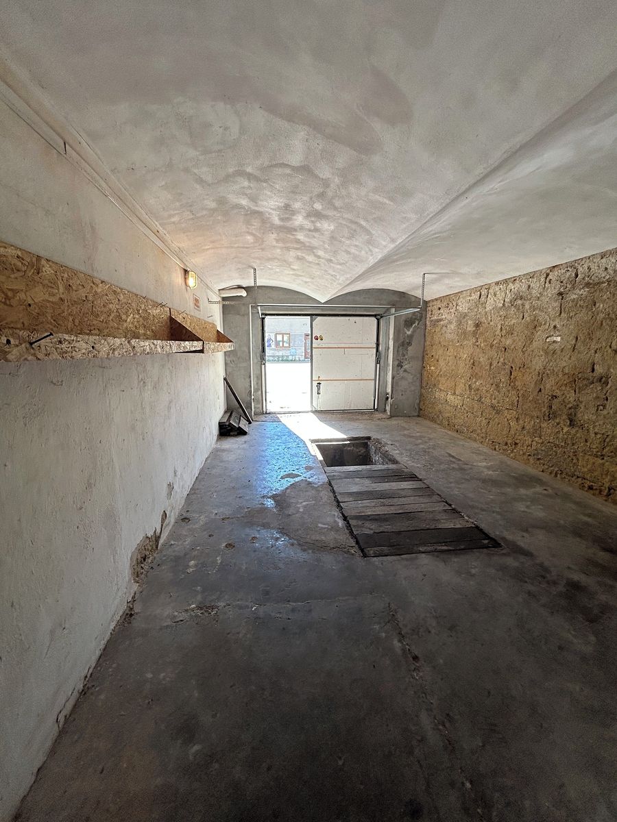Pronájem garáže 45 m² – fotografie 3
