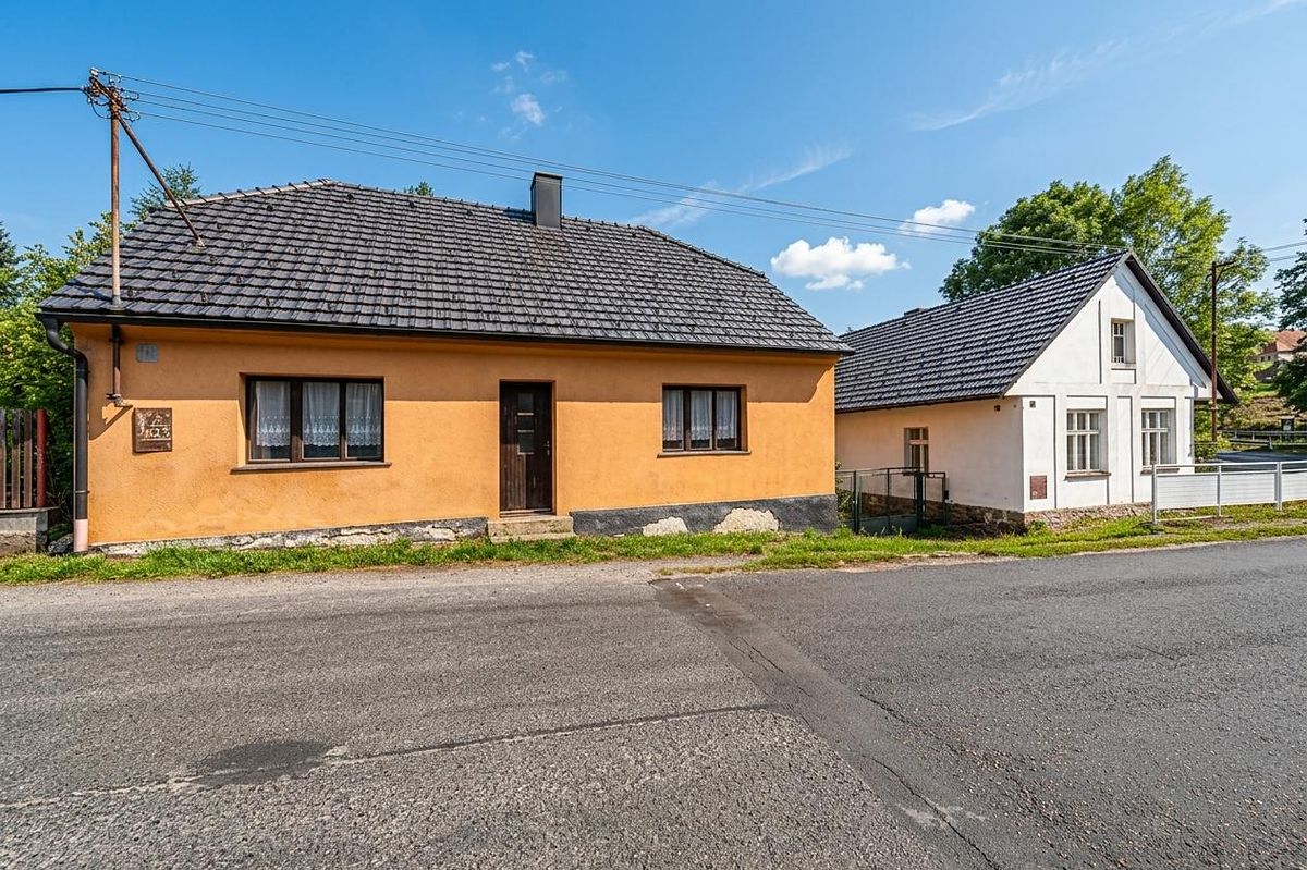 Prodej rodinného domu 164 m², pozemek 1224 m²