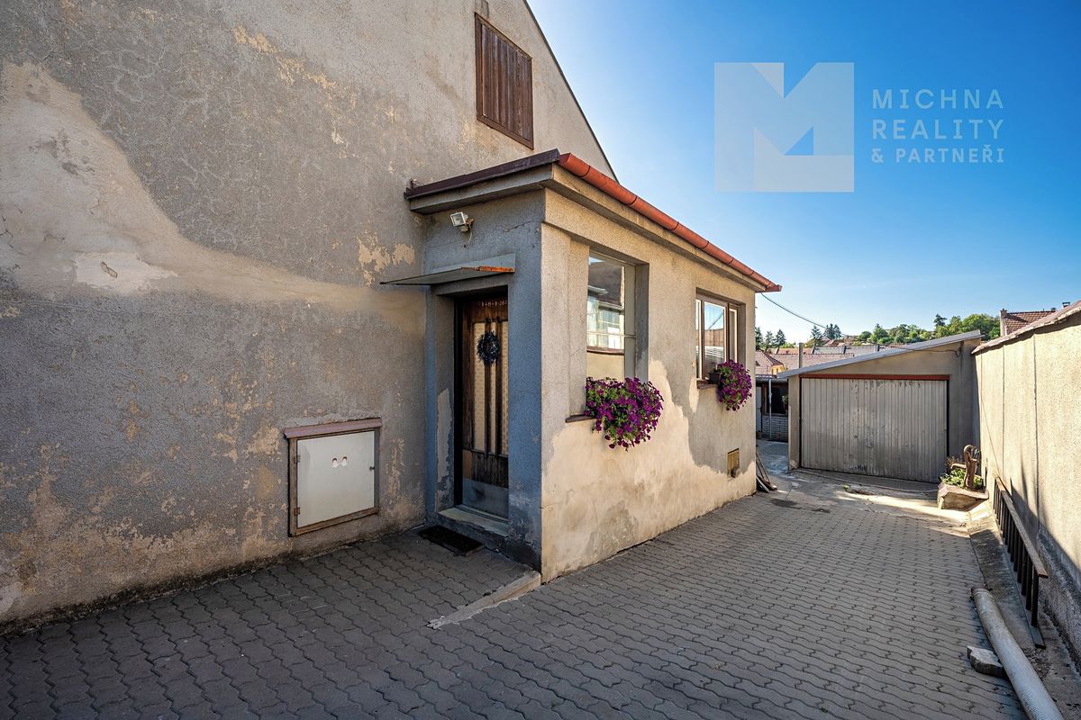 Prodej rodinného domu 196 m², pozemek 472 m² – fotografie 4