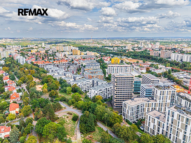 Квартира 4+kk на продаж, 105 м² (35 з 36)