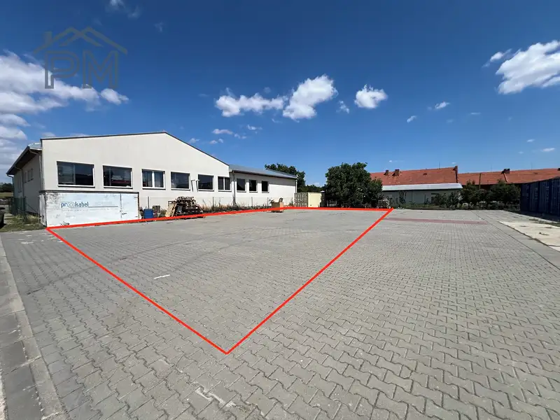 Pronájem komerčního pozemku 500 m², Velké Němčice – náhled fotky 1