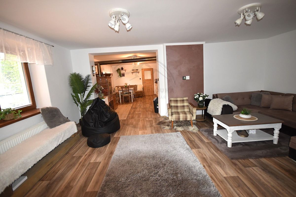 Prodej rodinného domu 150 m², pozemek 1242 m² – fotografie 5