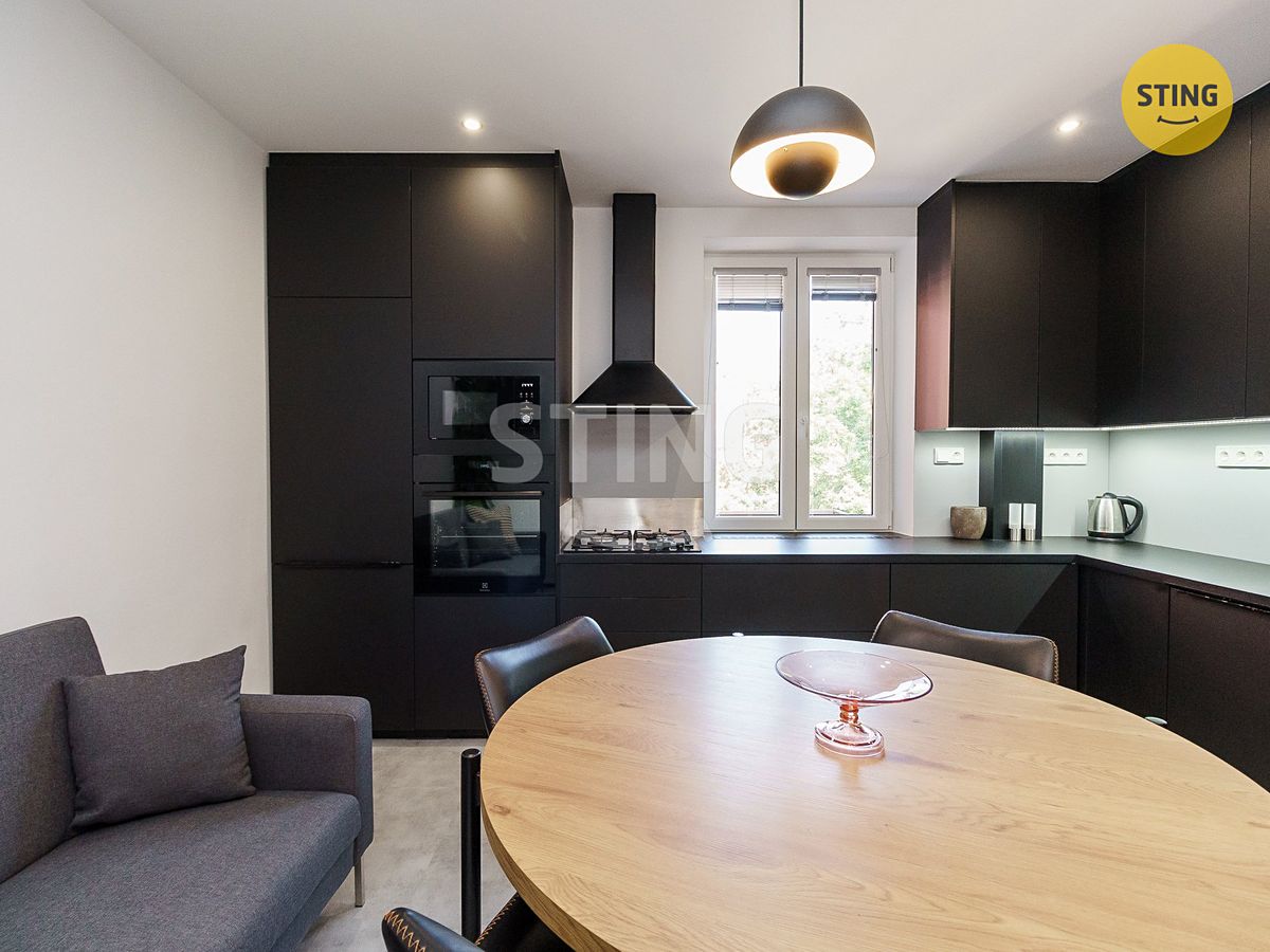 Pronájem bytu 3+kk 71 m² – fotografie 2