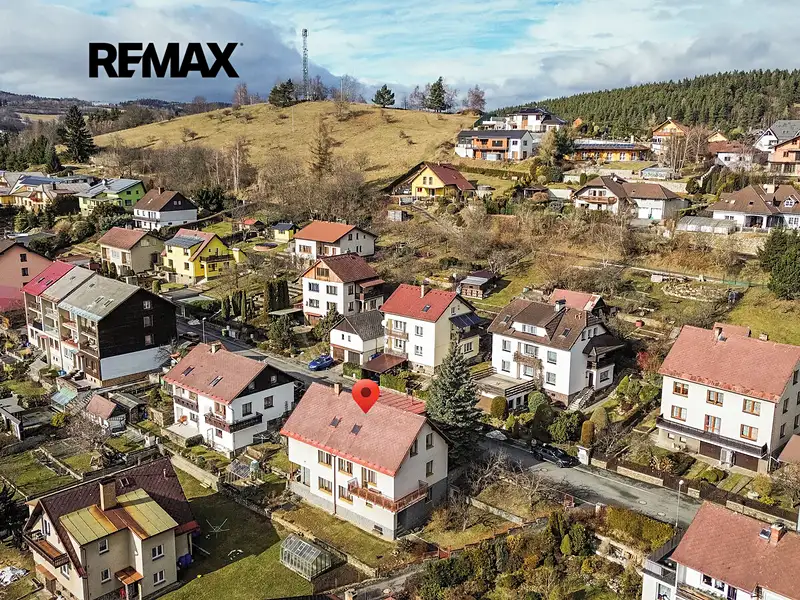 Prodej rodinného domu 210 m², pozemek 142 m², Vimperk – náhled fotky 1