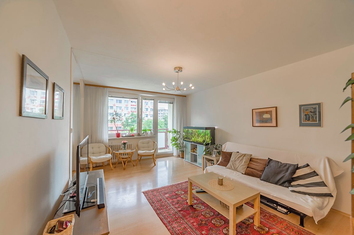 Pronájem bytu 3+kk 68 m² – fotografie 2