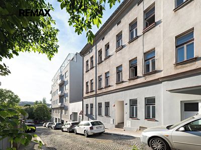Pronájem skladového prostoru 2 m²