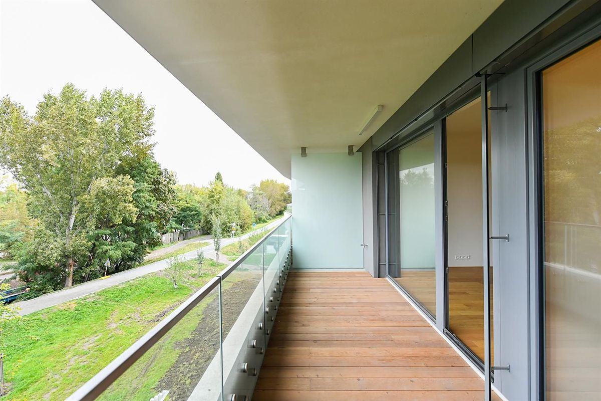Pronájem bytu 2+kk 70 m² – fotografie 2