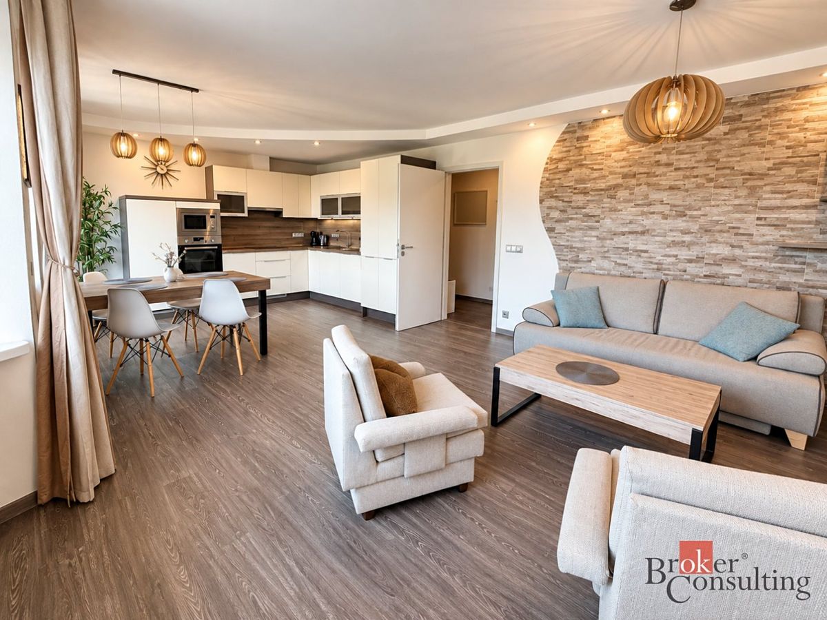 Pronájem bytu 3+kk 67 m² – fotografie 4