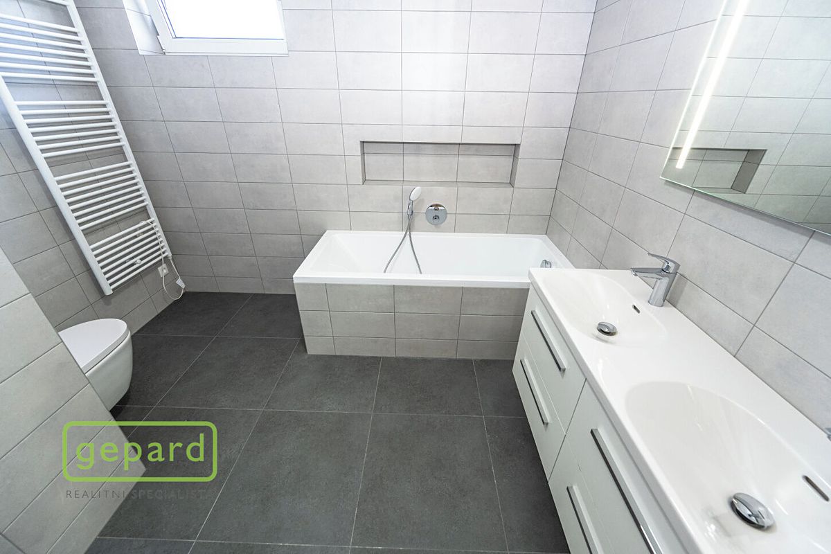 Prodej bytu 6 pokojů a více 159 m² – fotografie 5