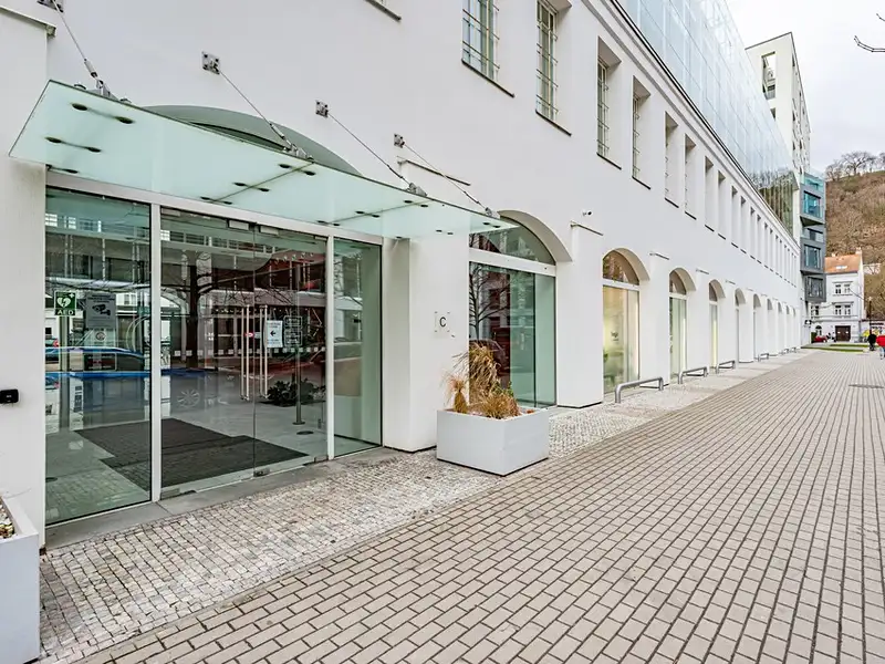 Pronájem kanceláře 489 m², Praha – náhled fotky 3