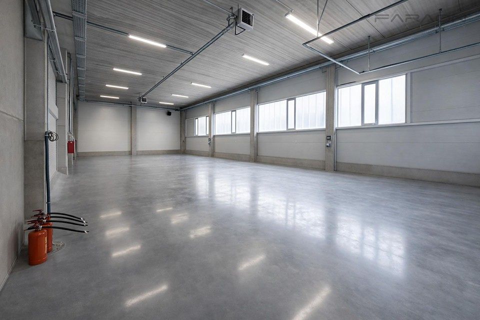 Pronájem skladového prostoru 1100 m² – fotografie 4