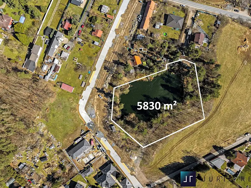 Prodej komerčního pozemku 5830 m², Mukařov – náhled fotky 2