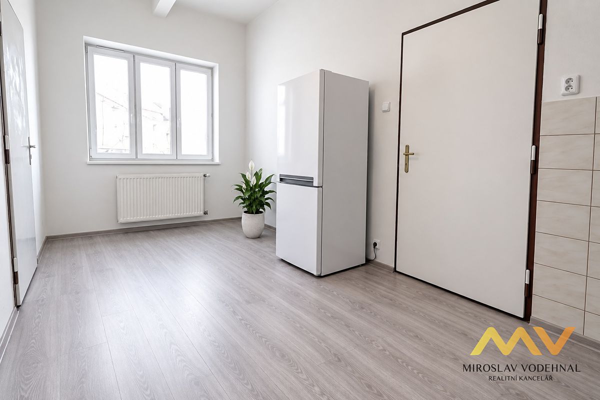 Pronájem bytu 3+1 98 m² – fotografie 2