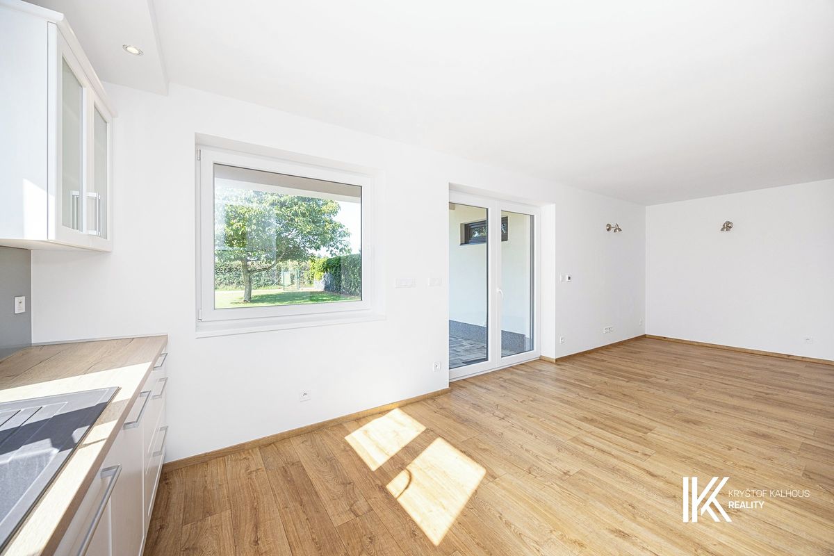 Pronájem rodinného domu 107 m², pozemek 519 m² – fotografie 5