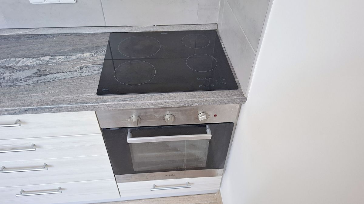 Pronájem bytu 2+kk 46 m² – fotografie 3
