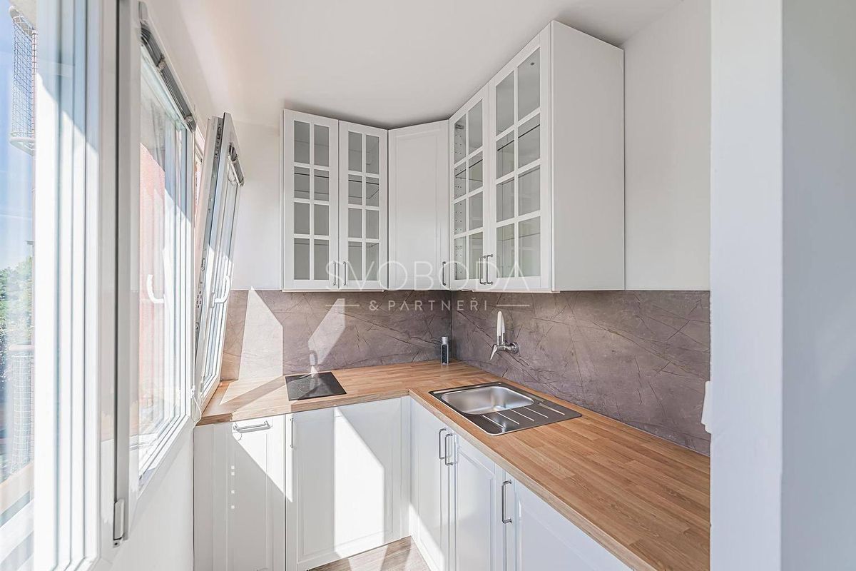 Pronájem bytu 1+kk 27 m²