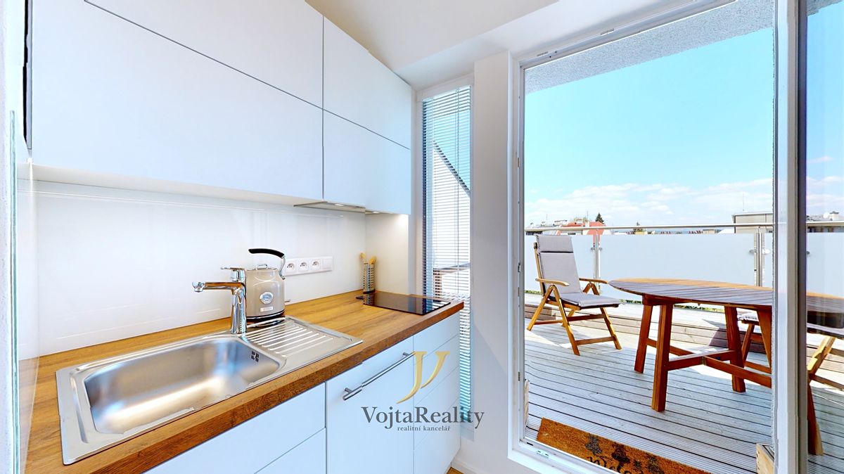 Pronájem bytu 1+kk 37 m² – fotografie 4