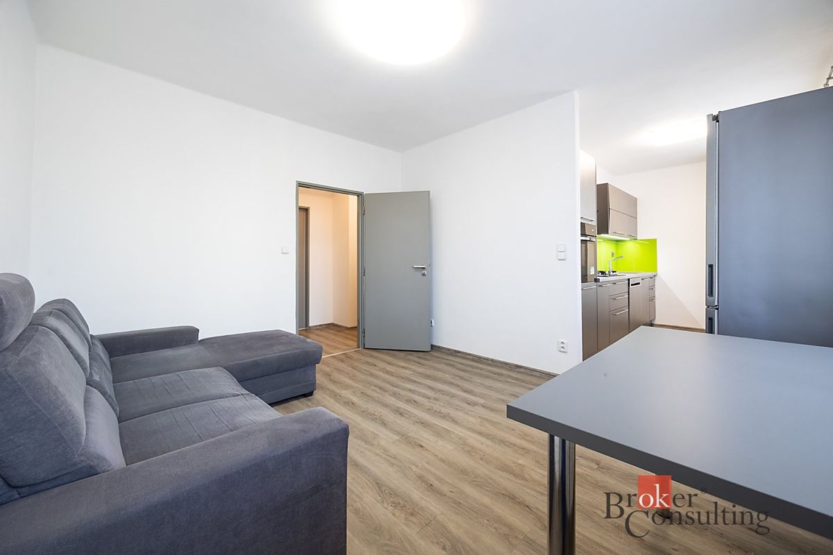 Pronájem bytu 2+kk 54 m² – fotografie 2