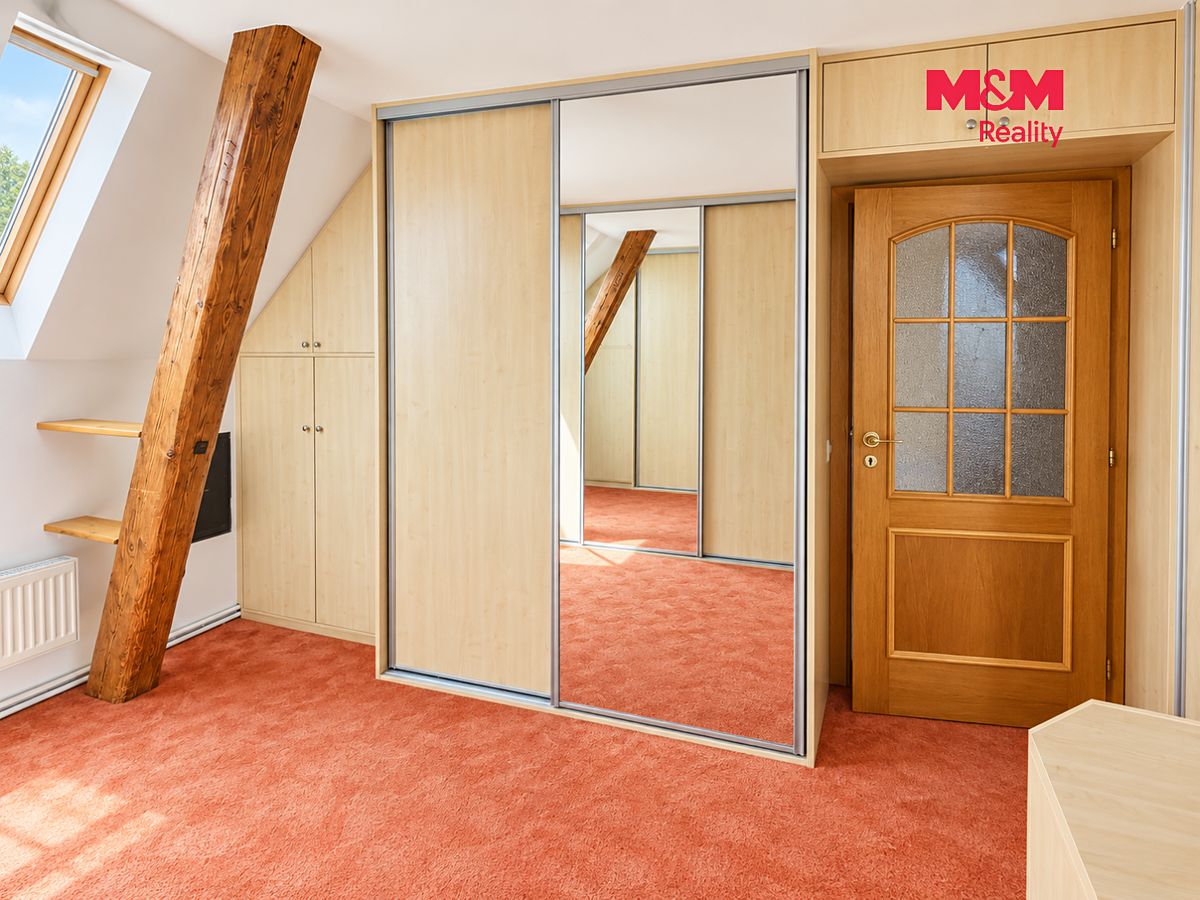 Pronájem bytu 3+kk 99 m² – fotografie 2