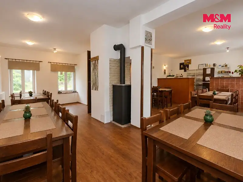 Prodej ubytovacího zařízení 198 m², Větrný Jeníkov – náhled fotky 2