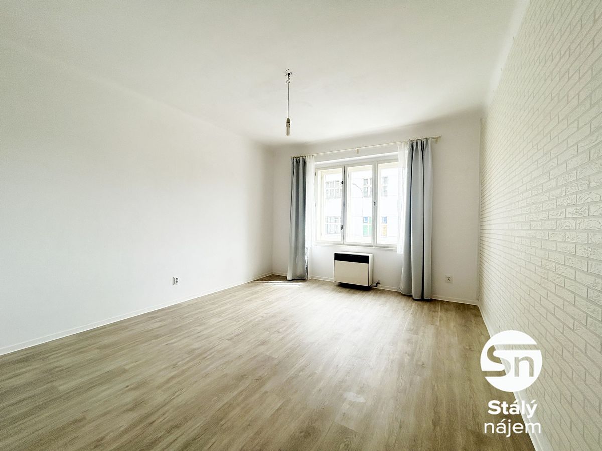 Pronájem bytu 2+kk 45 m² – fotografie 2