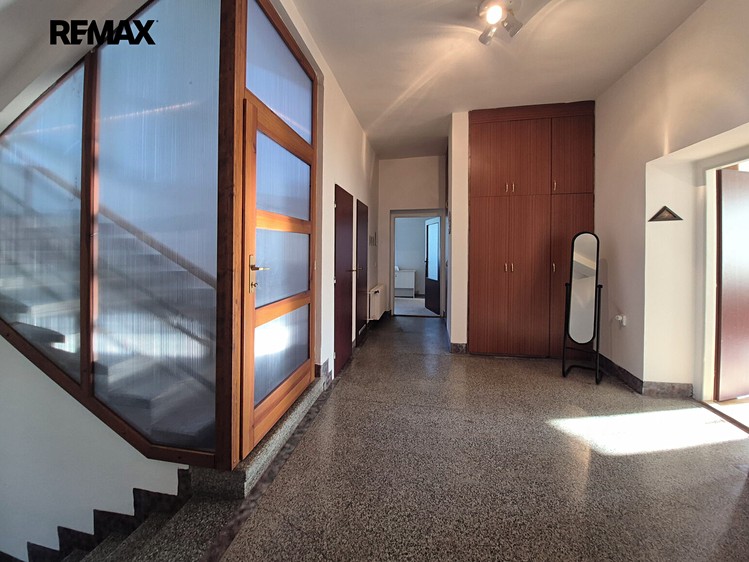 Будинок на продаж, 330 м² (15 з 40)