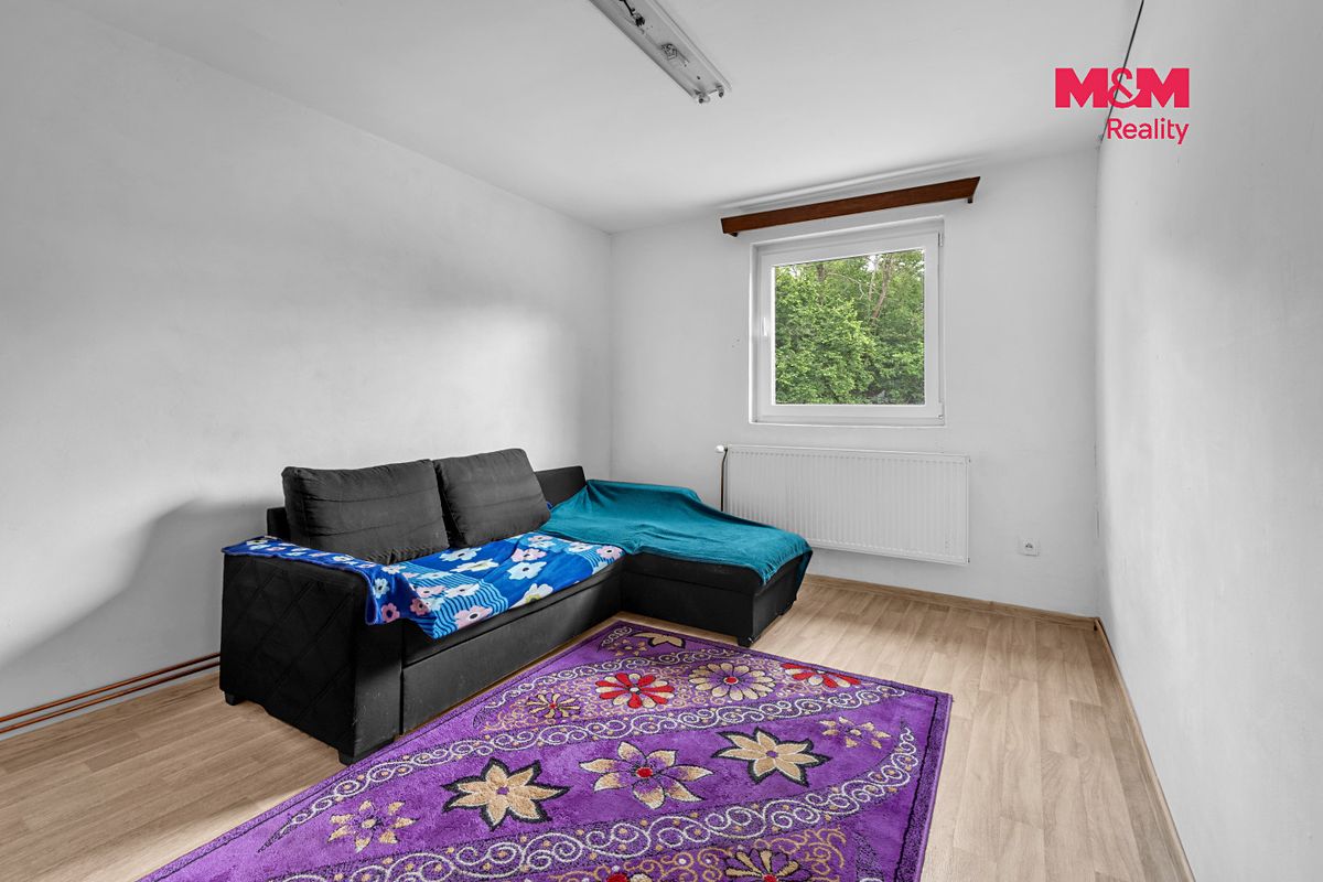 Prodej rodinného domu 220 m², pozemek 549 m² – fotografie 3