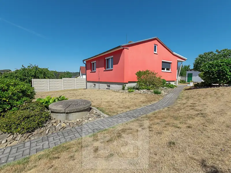 Pronájem rodinného domu 70 m², pozemek 643 m², Votice – náhled fotky 1