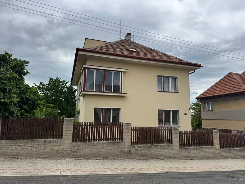 Prodej rodinného domu 320 m², pozemek 700 m², Roudnice nad Labem – náhled fotky 2