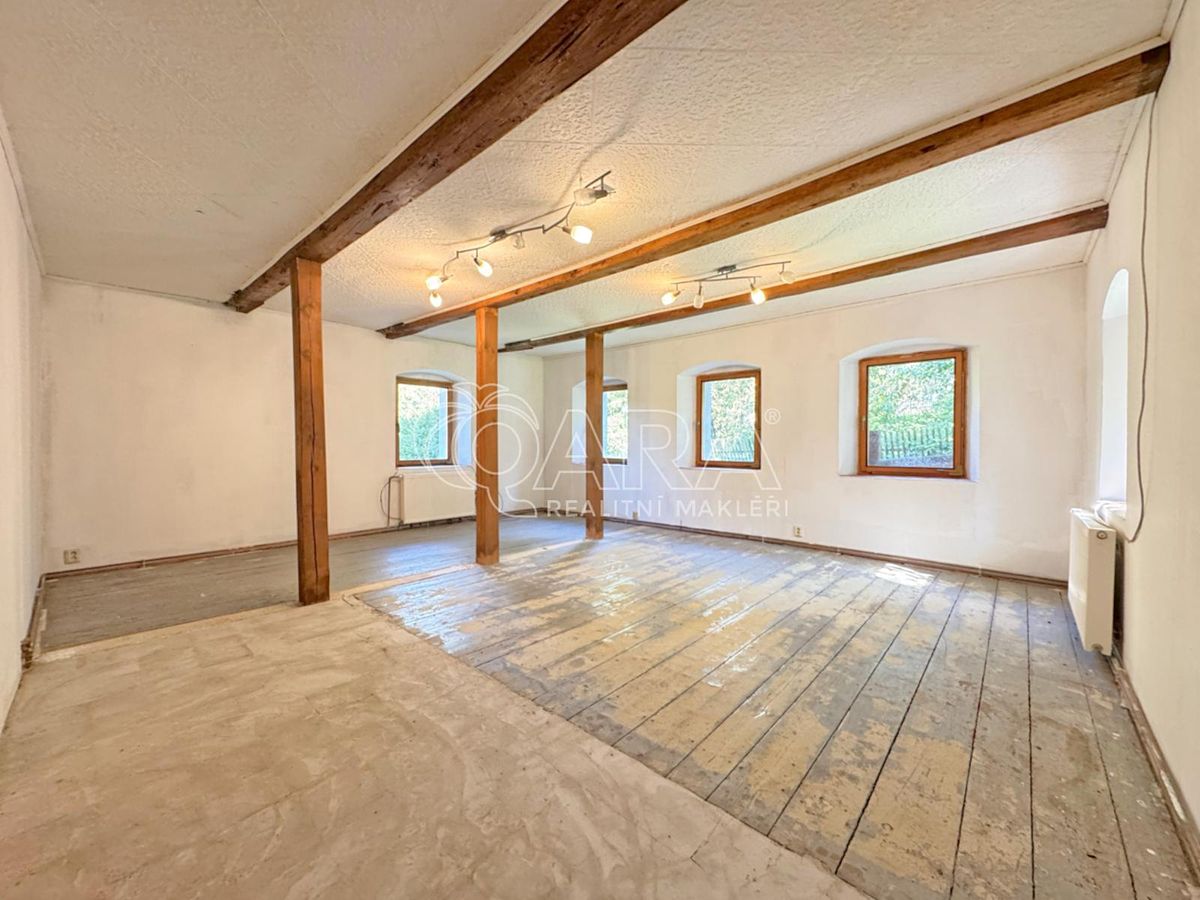 Prodej rodinného domu 150 m², pozemek 892 m² – fotografie 3