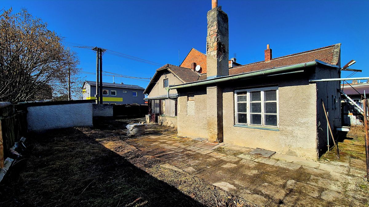 Prodej rodinného domu 316 m², pozemek 909 m² – fotografie 4