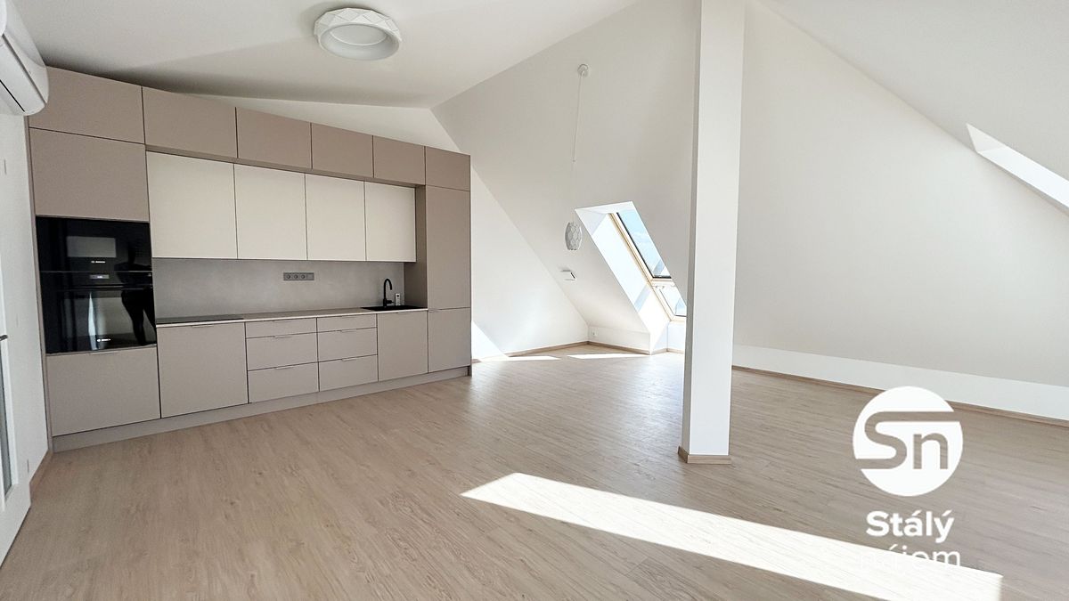 Pronájem bytu 2+kk 85 m²