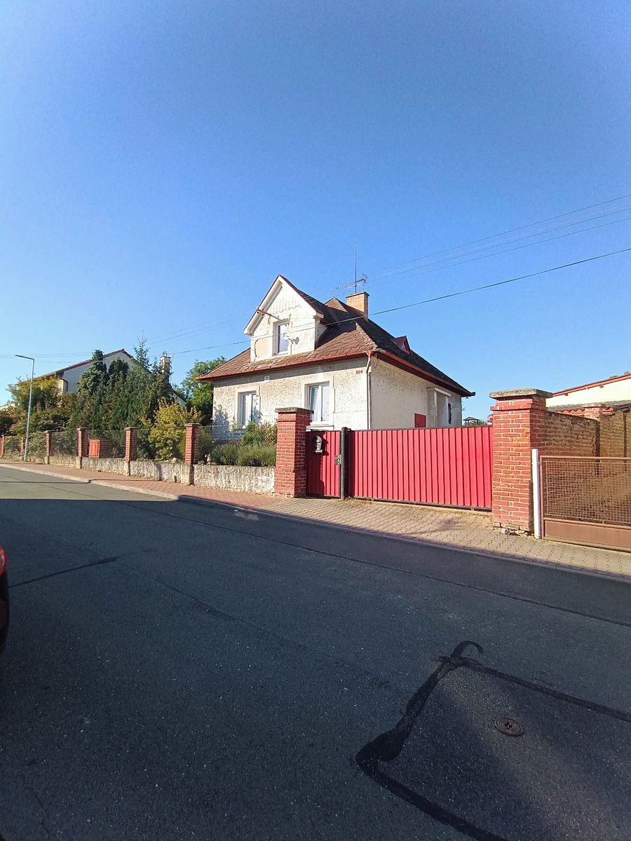 Prodej rodinného domu 119 m², pozemek 1562 m²