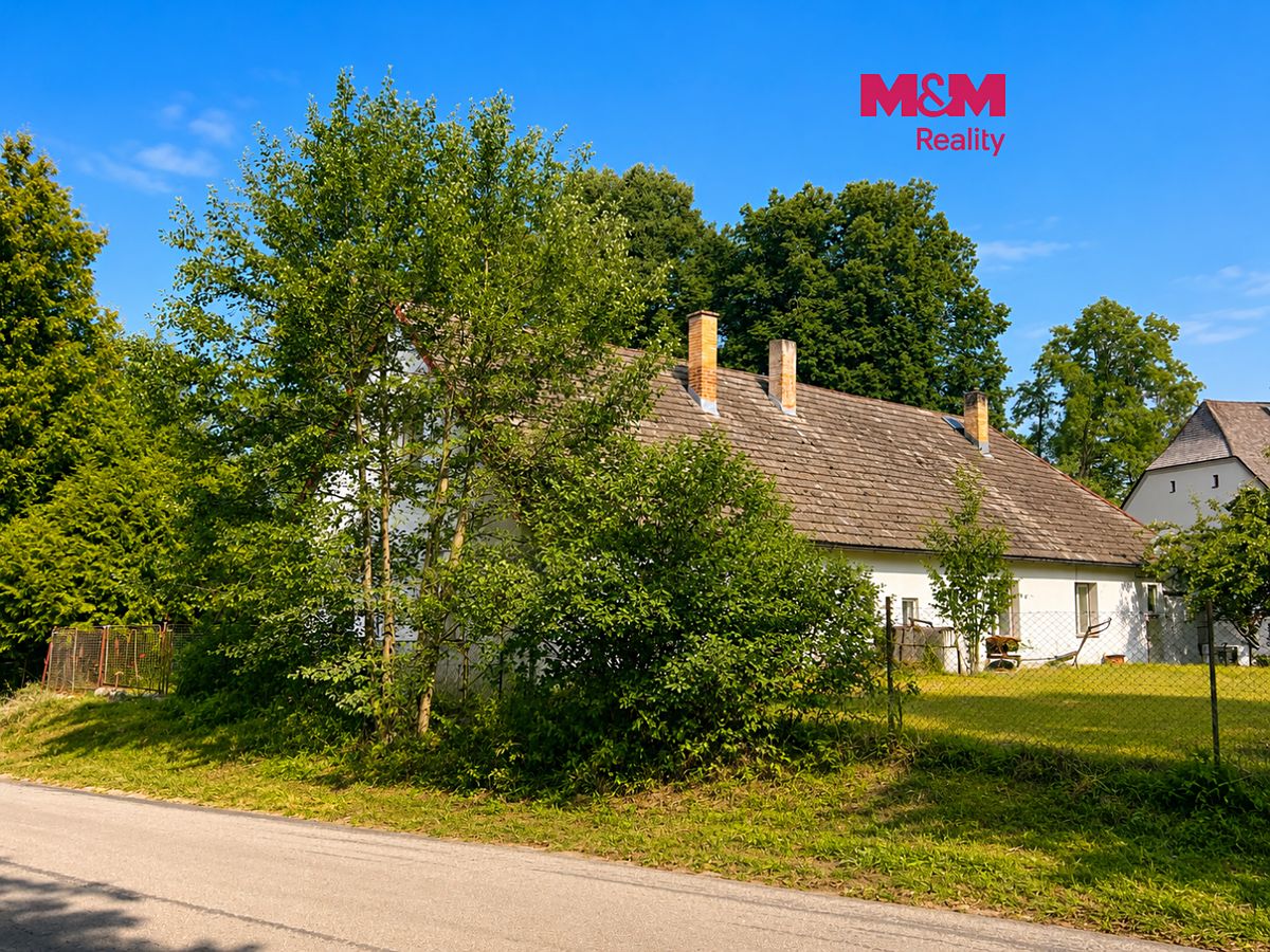 Prodej rodinného domu 110 m², pozemek 1932 m²